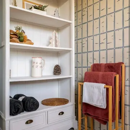 Cosy Close To Bruxelles South Charleroi Airport Lejlighed